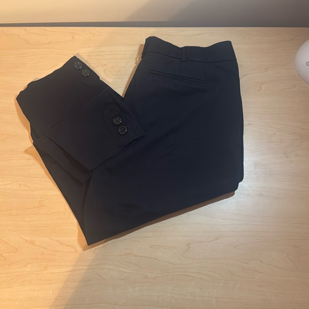 Laura Scott capri Size 10